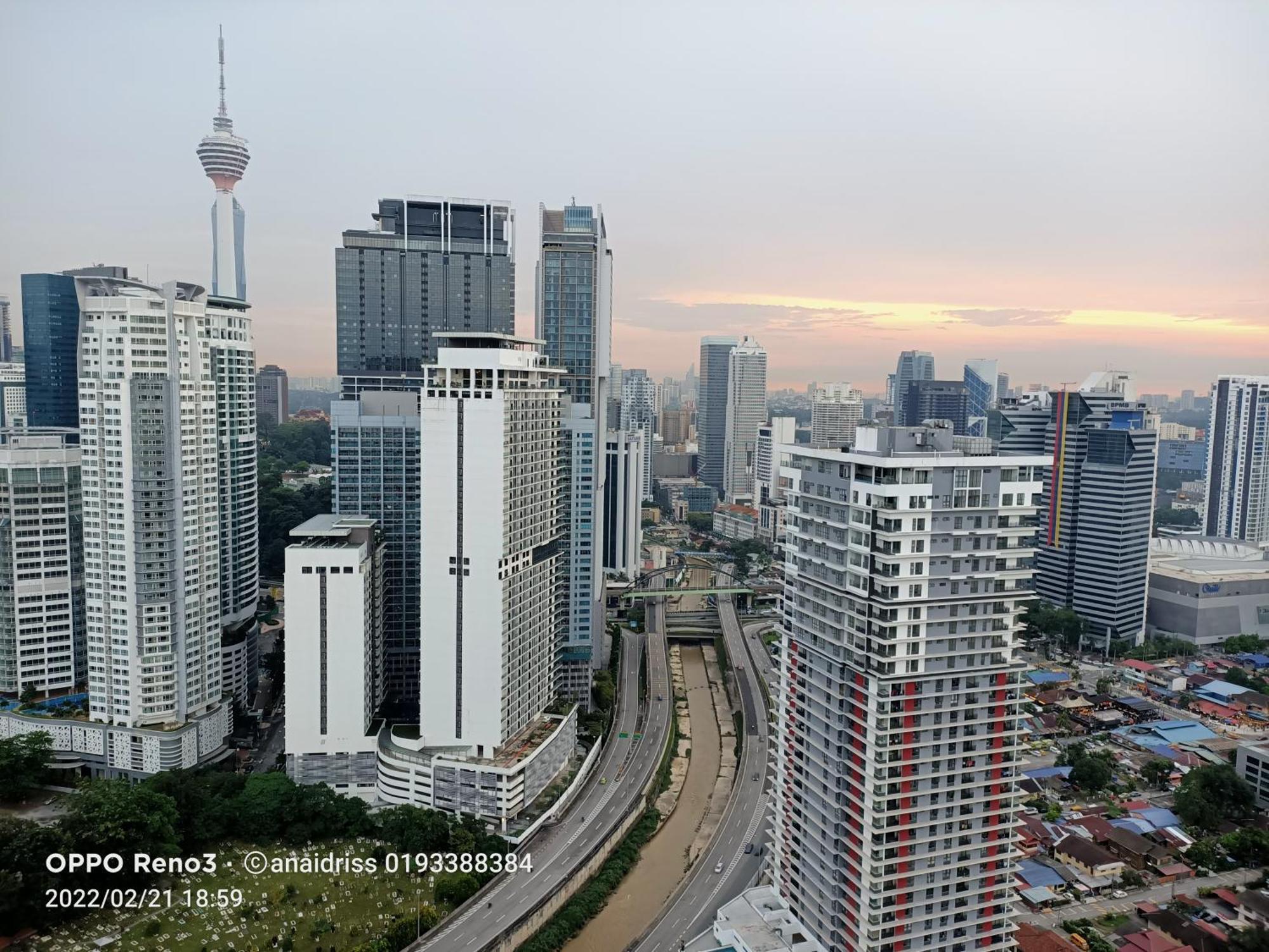 Legasi Kampung Baru Guest House By Rumahrehat Kuala Lumpur Exterior foto